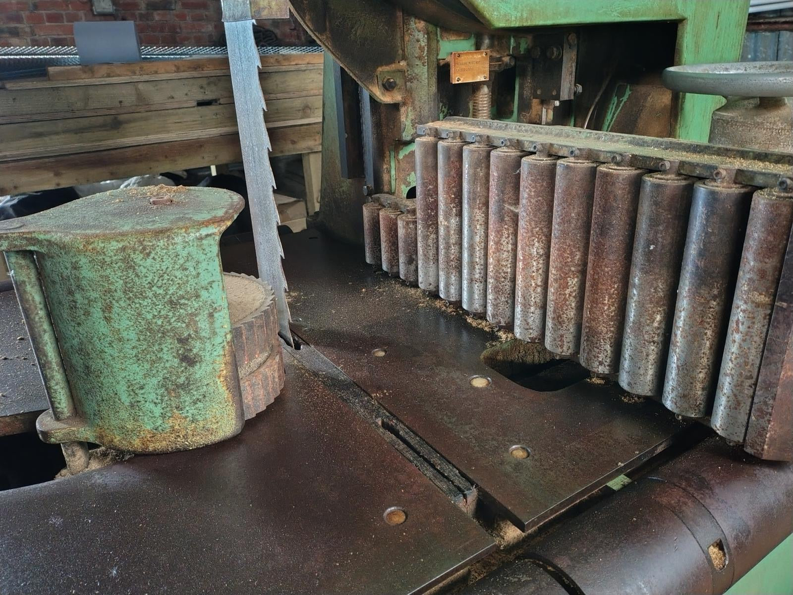 Stenner 105 Band Saw