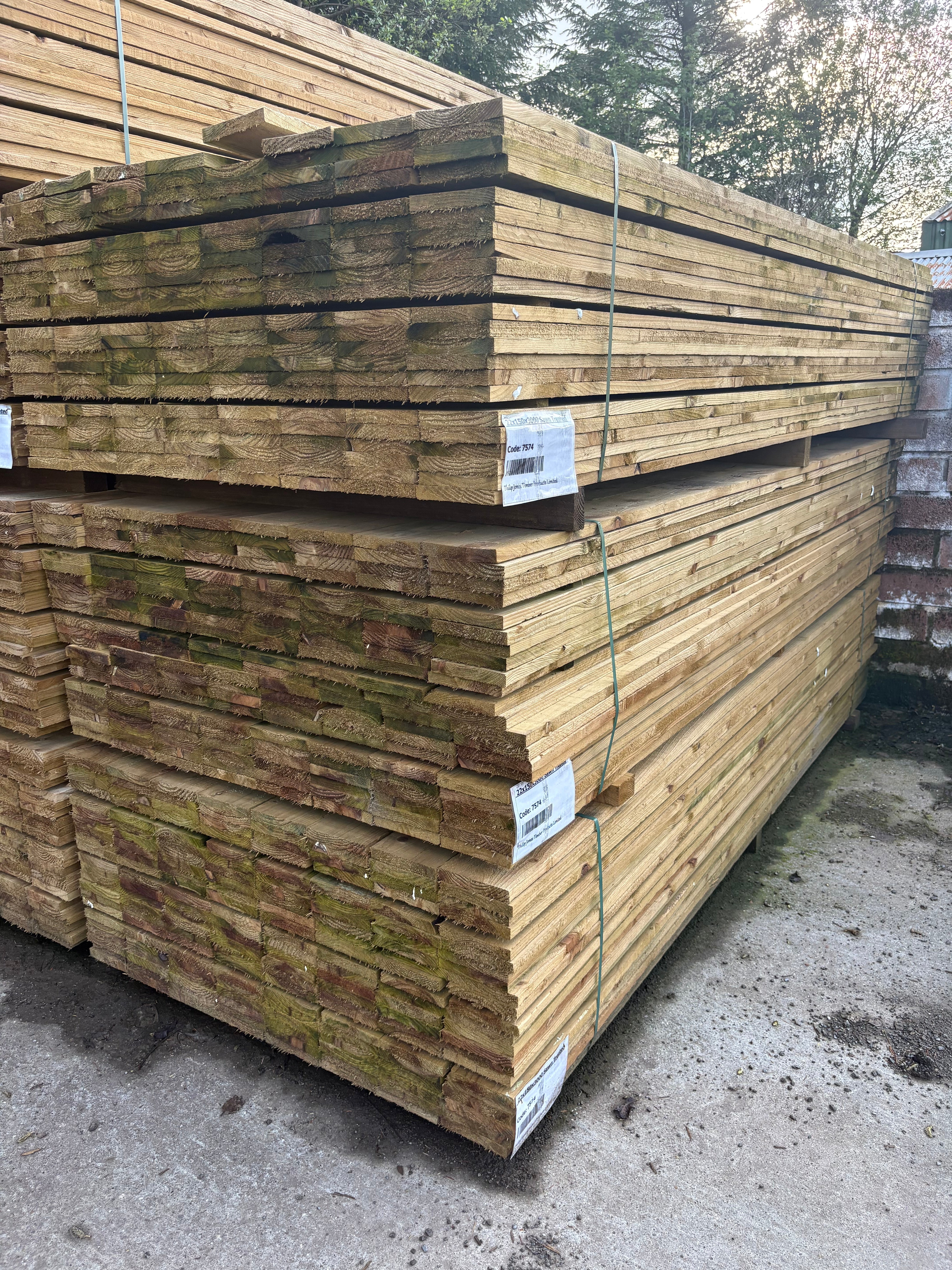 Sawn Treated Timber 150 x 22mm (6 x 1") Gravel Board