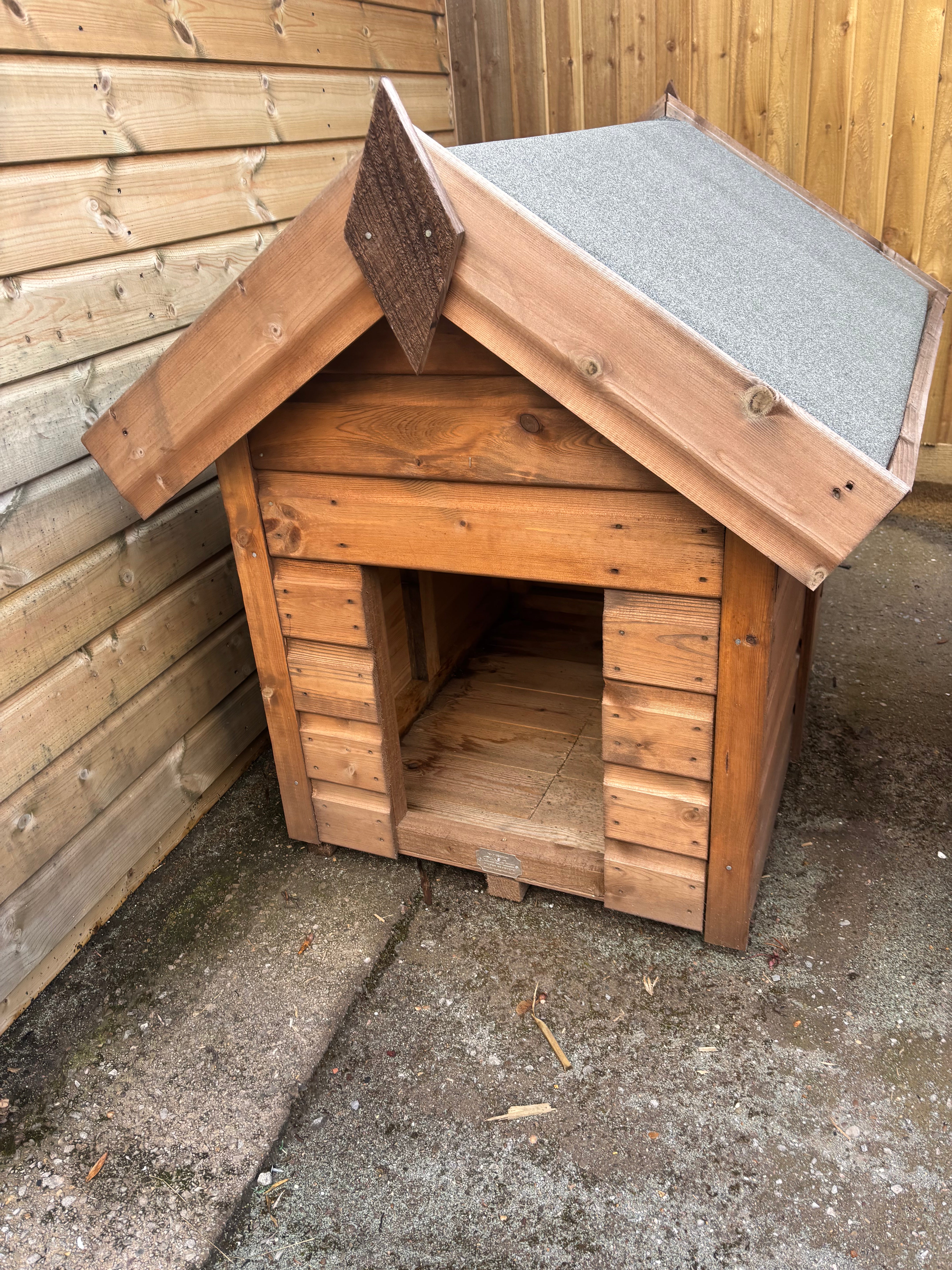 Medium Dog Kennel